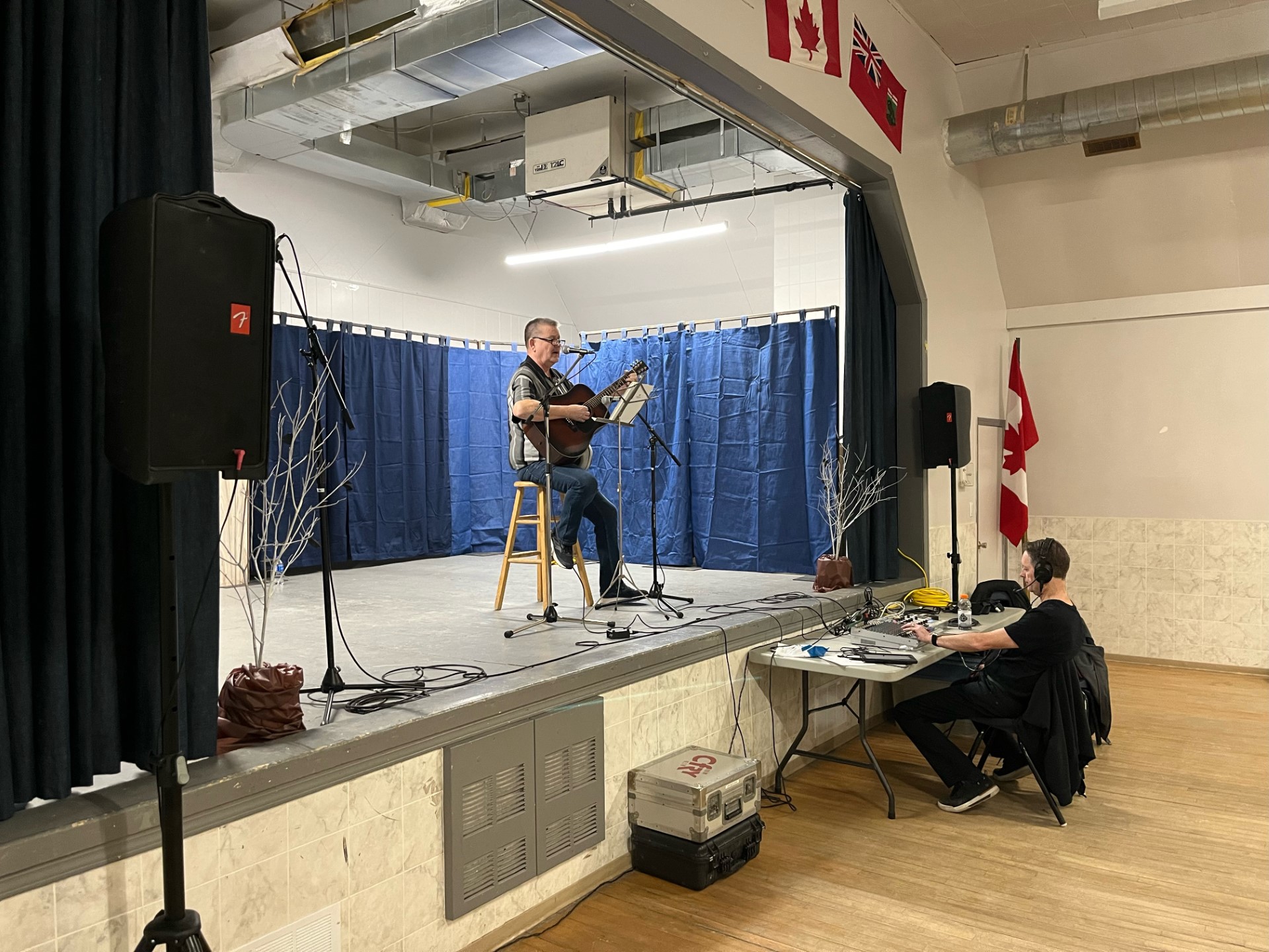 Radio amateur talent night brings in renovation money for Amaranth Hall